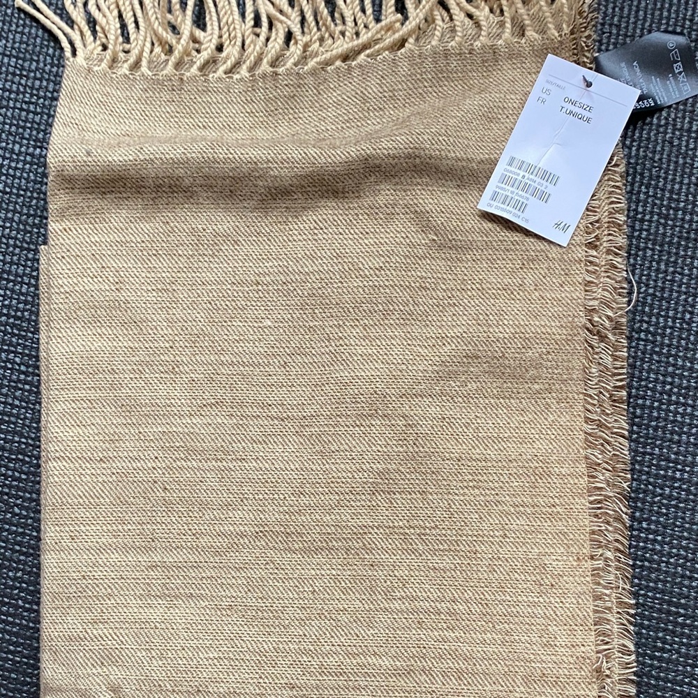 Unisex scarf - lightweight tan